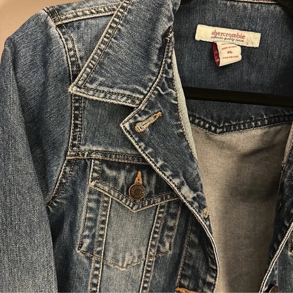 GAP Blue Jean Jacket Classic Denim Style